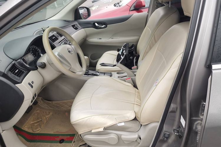 Used Nissan Tiida 2011 1.6L CVT Smart Version Left Front Seat