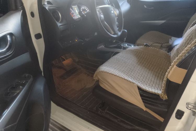 Used Nissan Terra 2018 2.5L Automatic 2WD Luxury Edition Driver Seat