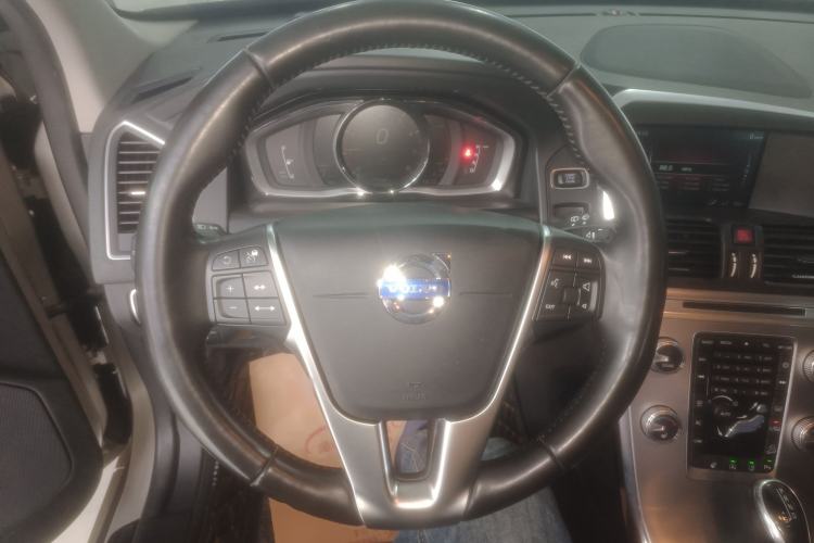 Used Volvo XC60 2017 T5 AWD Smart Upgrade Edition