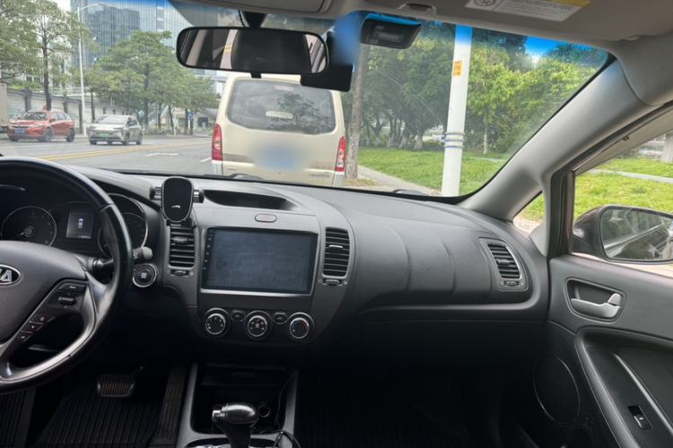 Used Kia K3 2016 1.6L Automatic GLS Interior 8