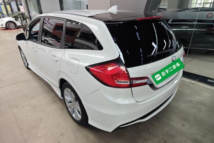 Used Honda Jade 2017 1.8L automatic Comfort version 5 seats
