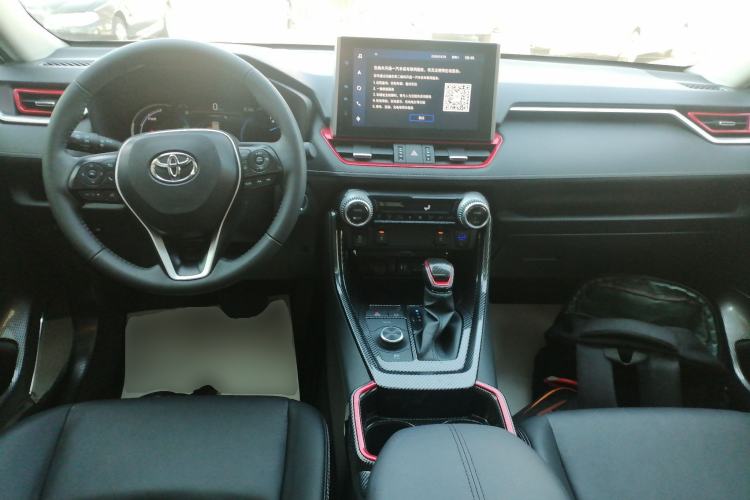 Used Toyota RAV4 2021 Revised Version Dual-Motor Hybrid 2.5L E-CVT 4x4 Elite PLUS Edition Center Console