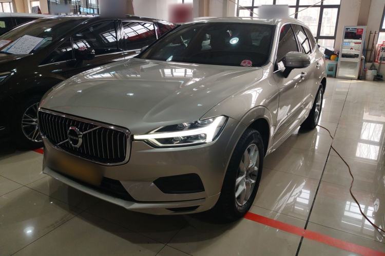 Used Volvo XC60 2019 T5 4x4 Smart Edition China V Standard