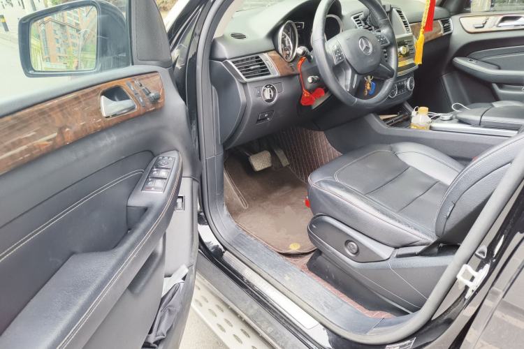 Used Mercedes-Benz M-Class 2014 ML 400 4MATIC Dynamic Model