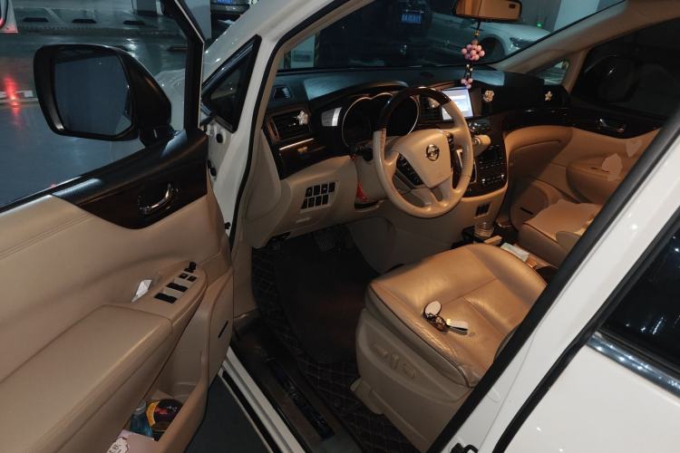 Used Nissan Quest 2015 3.5L SL
