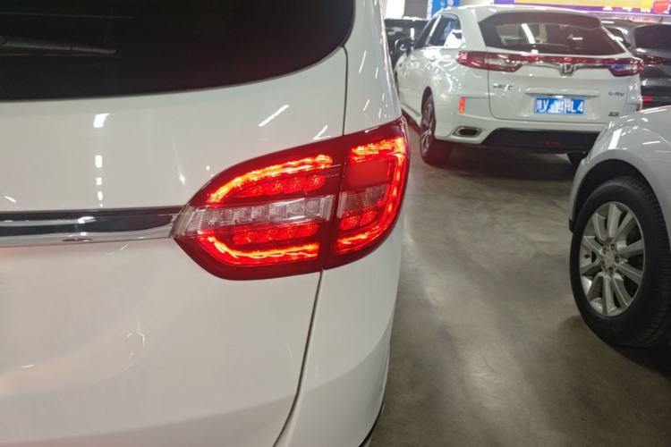 Used Buick GL8 2018 28T Luxury Model China VI Standard