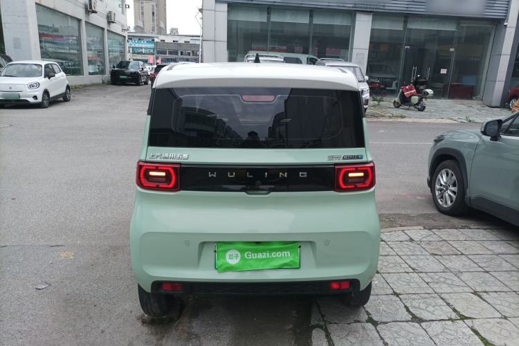 Used Wuling Hongguang MINIEV 2021 Macaron Sandwich Model 120 km Lithium Iron Phosphate
