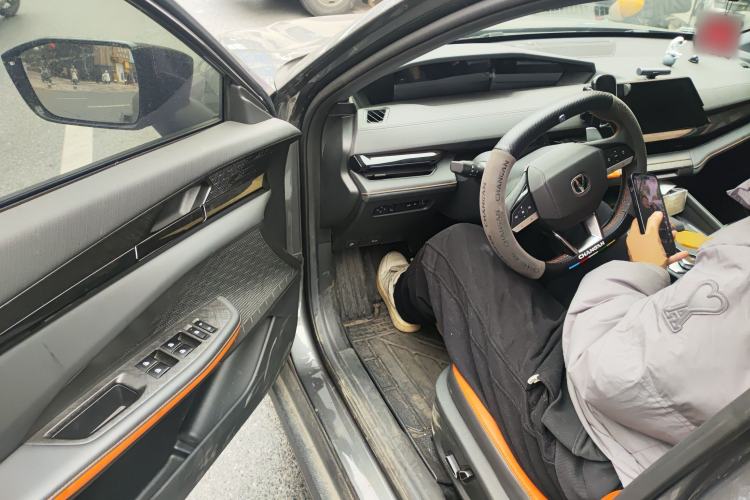 Used Changan UNI-V 2023 1.5T Prestige Model