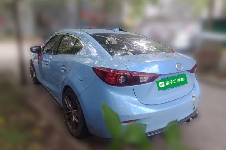 Used Mazda 3 Axela 2016 Sedan 1.5L Manual Luxury Model