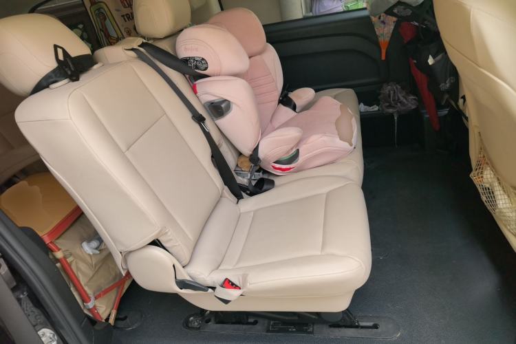 Used Mercedes-Benz Vito 2021 2.0T Elite Version 7 Seats Left Rear Seat