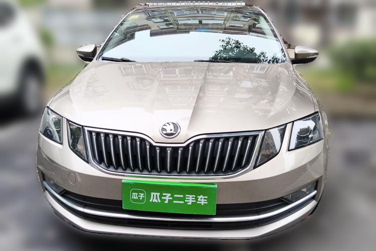 Used Skoda Octavia 2020 1.5L Automatic SmartDrive Luxury Edition Front