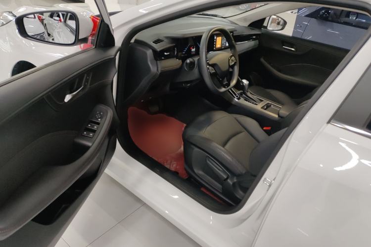 Used Roewe i5 2023 1.5L CVT Luxury Edition