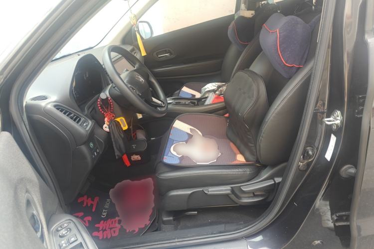 Used Honda Vezel 2022 1.5L CVT Phantom Night Pioneer Edition Left Front Seat