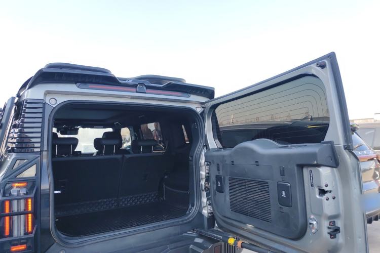 Used JETOUR Traveler 2023 2.0T All-Wheel Drive Conquer PRO