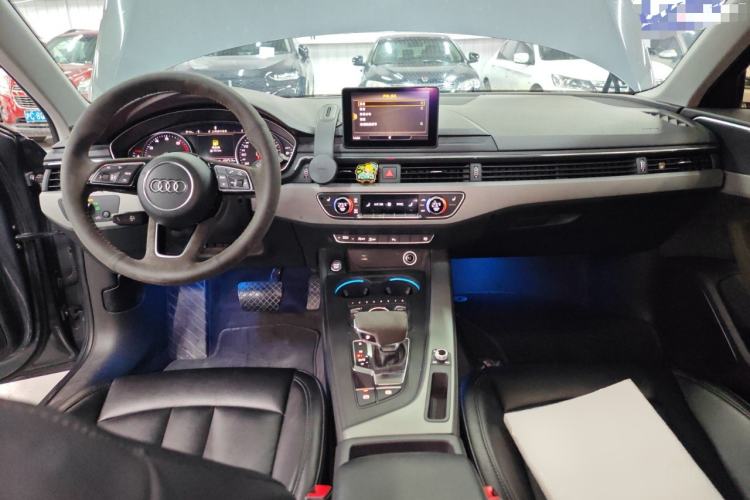 Used Audi A4L 2018 30th Anniversary Edition 40 TFSI Trendy Model