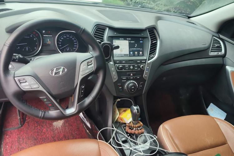 Used Hyundai Santa Fe 2017 2.0T Automatic All-Wheel Drive Smart 7-Seater