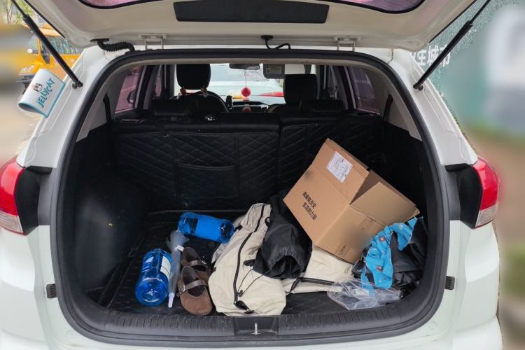 Used Hyundai ix25 2017 1.6L Automatic Smart Version Trunk