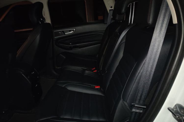 Used Ford Edge 2018 EcoBoost 245 Two-Wheel-Drive Titanium 7-Seater China V Standard
