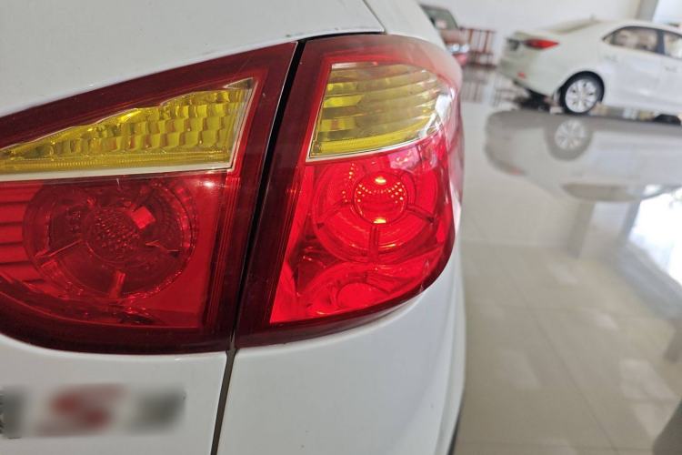 Used JAC Refine S3 2014 1.5L CVT Luxury Version