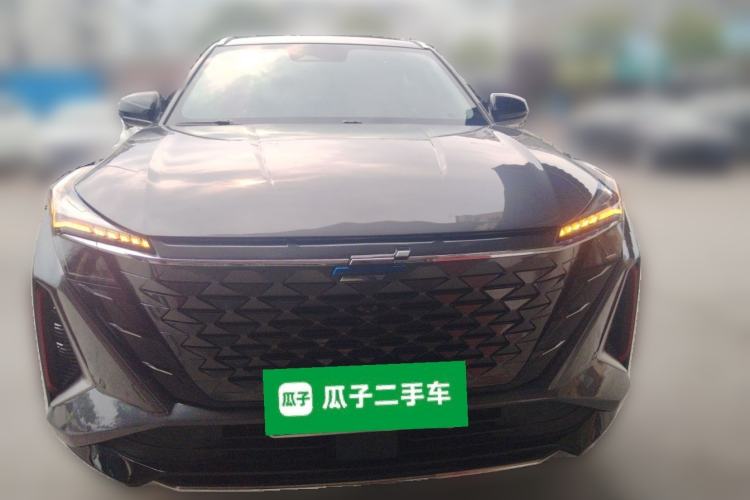 Used CHANGAN OSHAN Z6 2022 Blue Whale 1.5T DCT Smart Navigation Model Front