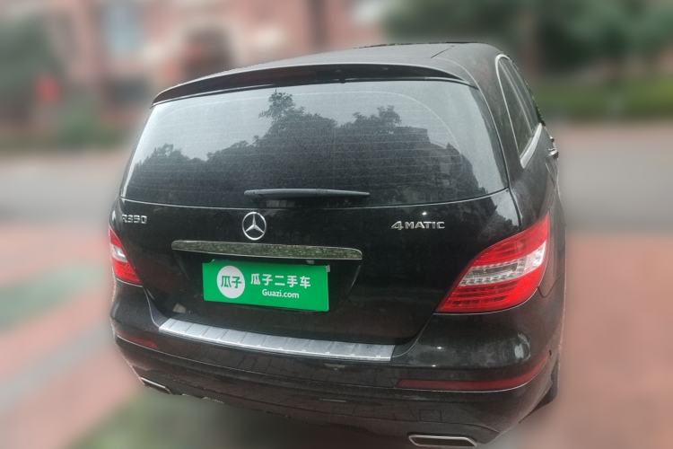 Used Mercedes-Benz R-Class 2011 R 300 L Business Model