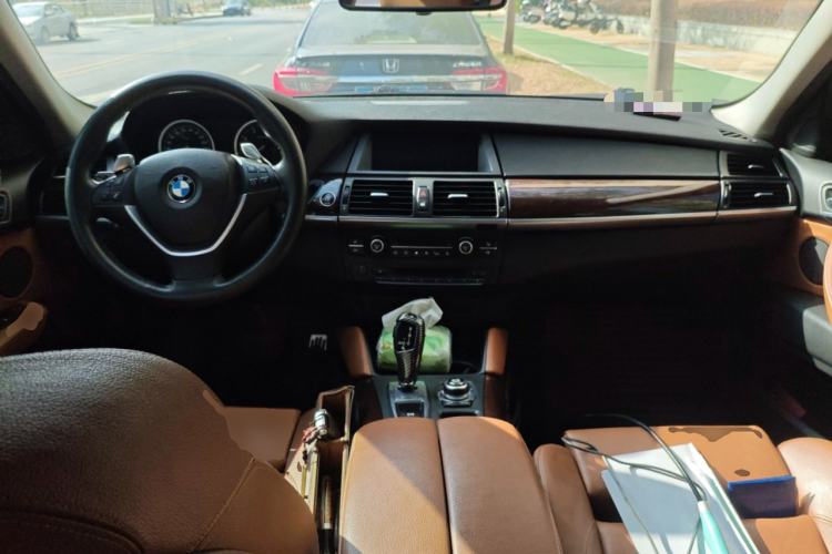 Used BMW X6 2011 xDrive35i Center Console