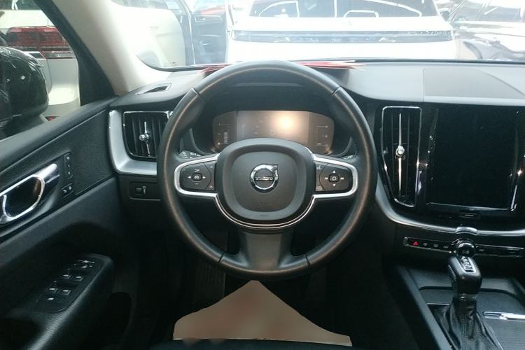 Used Volvo XC60 2018 T5 4x4 Zhiyi Edition