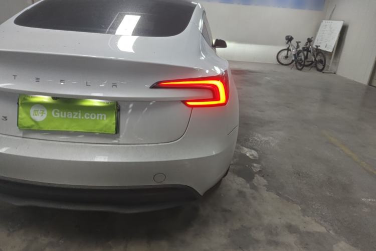 Used Tesla Model 3 2025 Rear-Wheel-Drive Version
