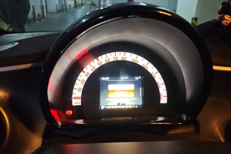 Used smart fortwo 2019 0.9T 66kW Hardtop Wind Power Edition China VI
