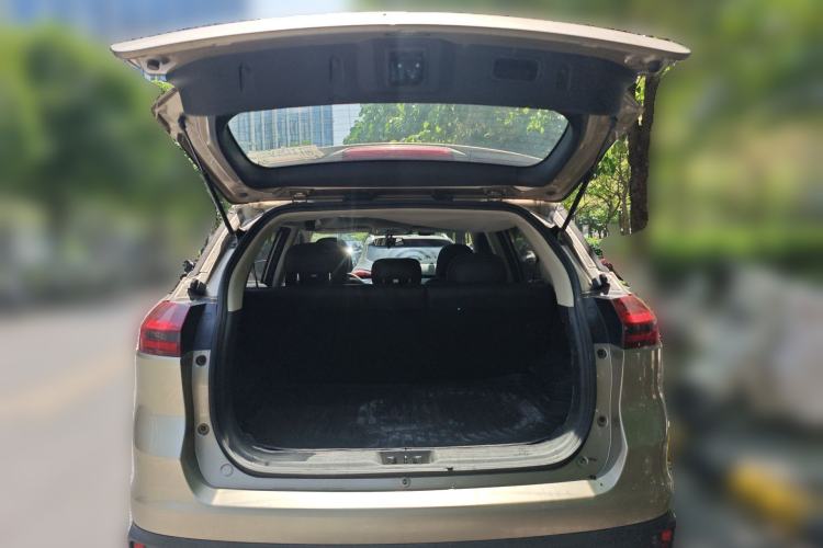 Used Geely Auto Emgrand X7 Sport 2018 1.8TD Automatic Two-Wheel Drive Smart Connect 4G Internet Edition