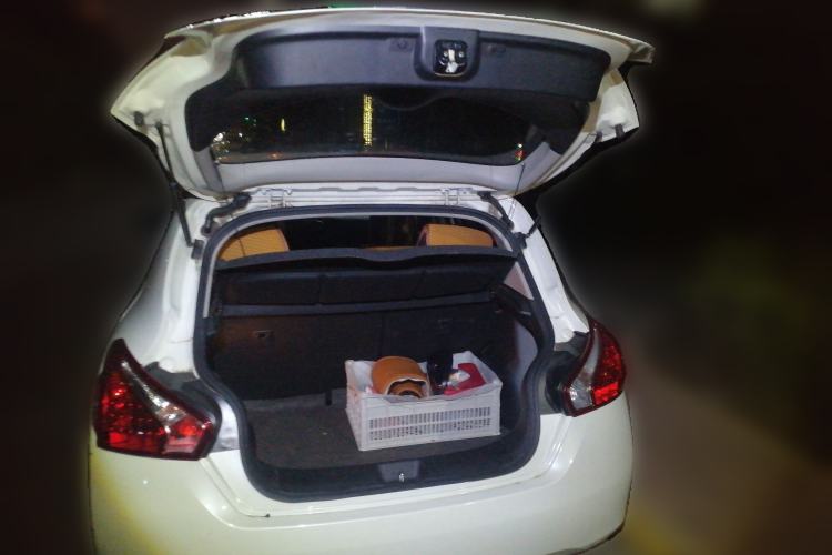 Used Nissan Tiida 2014 1.6L CVT Smart Model