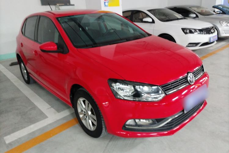 Used Volkswagen Polo 2016 1.6L Automatic Comfort Model Front Right 45 Deg