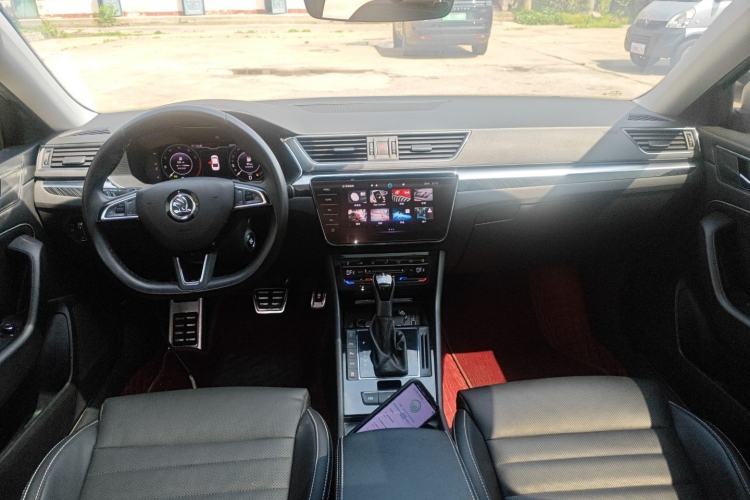 Used Skoda Superb 2022 TSI330 DSG Luxury Edition Center Console