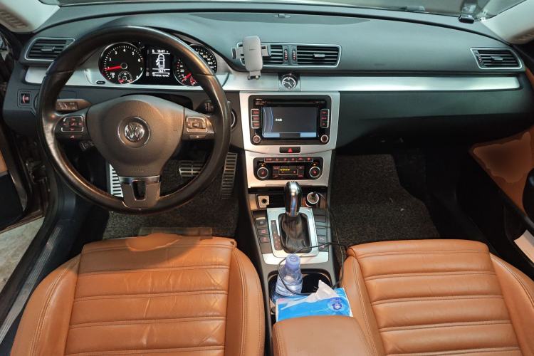 Used Volkswagen FAW-Volkswagen CC 2012 1.8TSI Elite Edition Center Console