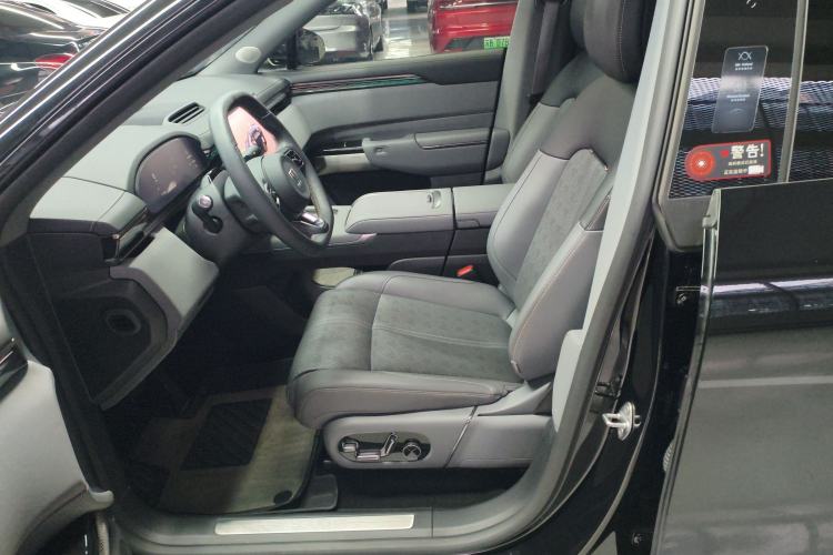 Used Zeekr 7X 2025 100 kWh Long-Range Rear-Wheel Drive with Intelligent Driving Features