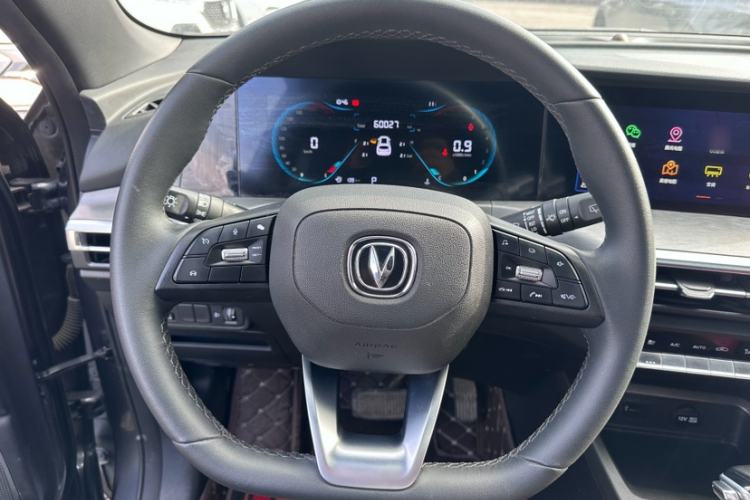 Used CHANGAN CS35PLUS 2021 Blue Whale NE 1.4T DCT Luxury Model Interior 3