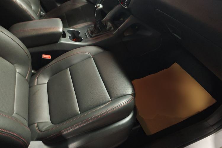 Used CHANGAN CS75 2014 2.0L Manual Luxury Version China IV Standard