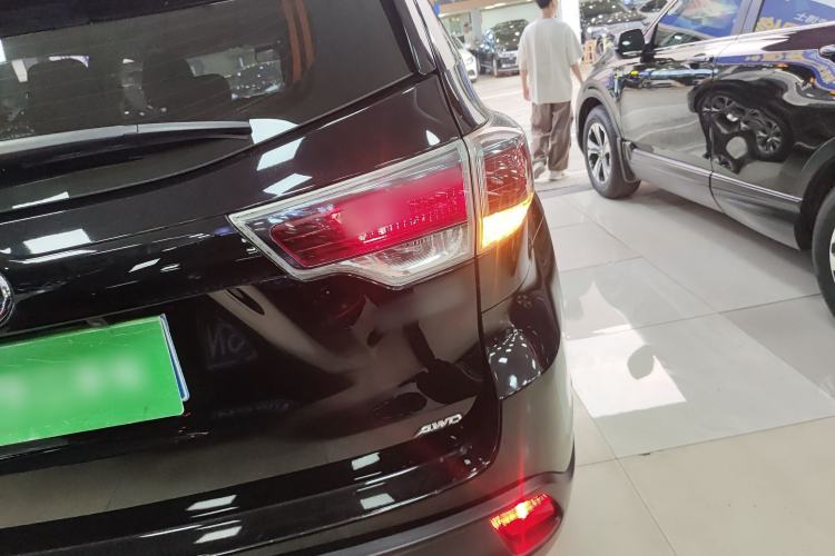 Used Toyota Highlander 2017 2.0T Four-Wheel Drive Elite Edition 7-Seater
