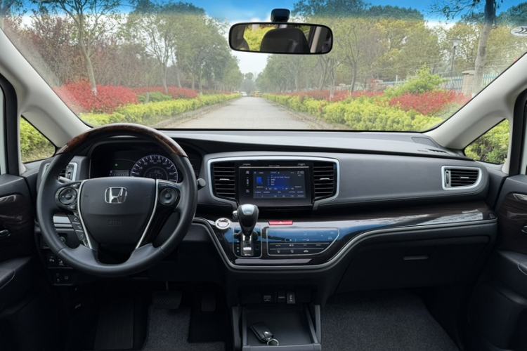 Used Honda Odyssey 2018 2.4L Smart Edition Interior 3