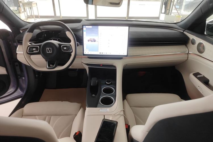 Used Zeekr 001 2026 95° All-Wheel-Drive Max Edition Center Console