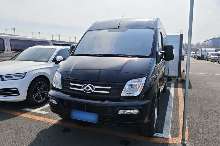Used SAIC MAXUS Xintu V80 2023 2.0T Manual Classic Aoyuntong Long Wheelbase Mid-Height 6/7/8/9-Seater