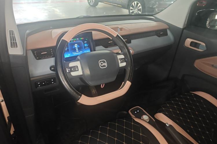 Used Chery QQ Ice Cream 2024 170km Sundae Center Console