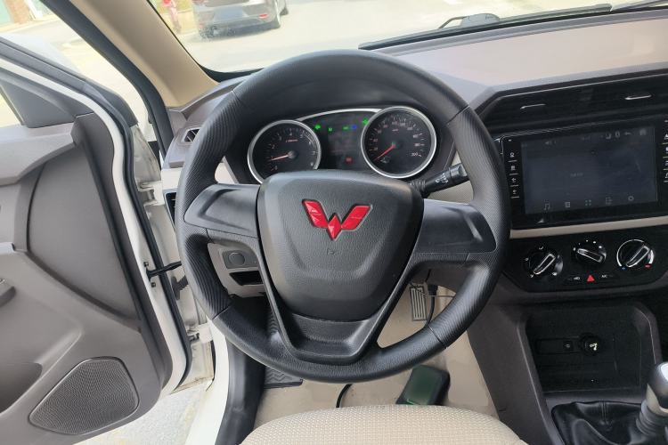 Used Wuling Hongguang 2021 1.5L Revised S Standard Version with Electric Power Steering LAR