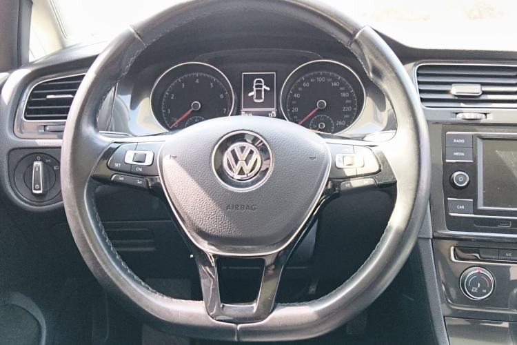Used Volkswagen Golf 2018 1.6L Automatic Comfort Model Steering Wheel