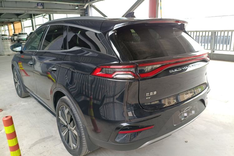 Used BYD Tang New Energy 2022 EV 730KM Luxury Model Exterior 2