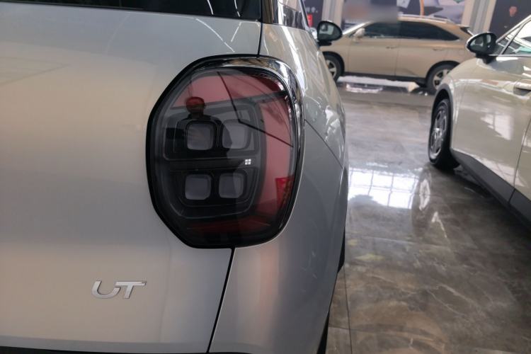 Used AION UT 2025 330 Starlight Edition
