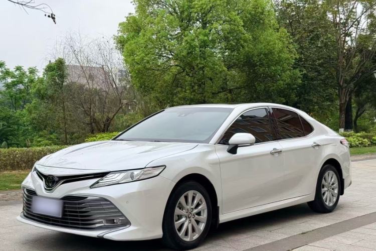 Used Toyota Camry 2019 Revised Version 2.0G Luxury Edition