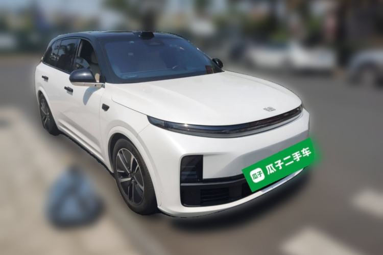 Used Li Auto L7 2024 MAX Model Front Right 45 Deg