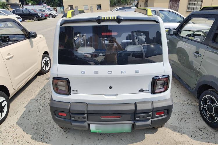 Used Geely Auto Panda 2025 210km Panda Rider
