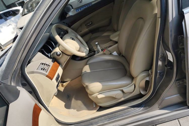 Used Nissan Sylphy 2009 1.6XL Automatic Luxury Sunroof Edition Left Front Seat